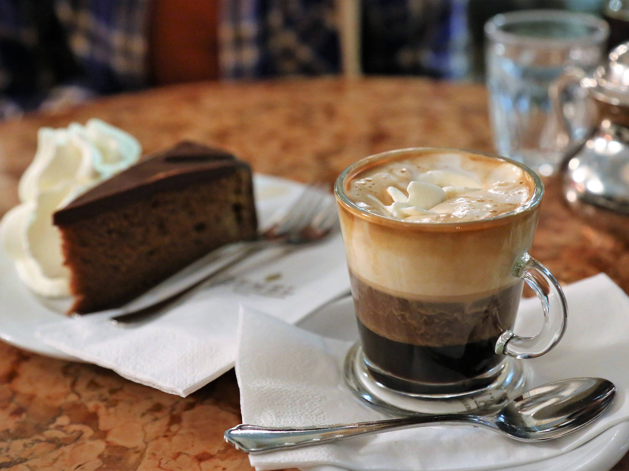 Specialità di caffè a Vienna - H+ Hotel Wien