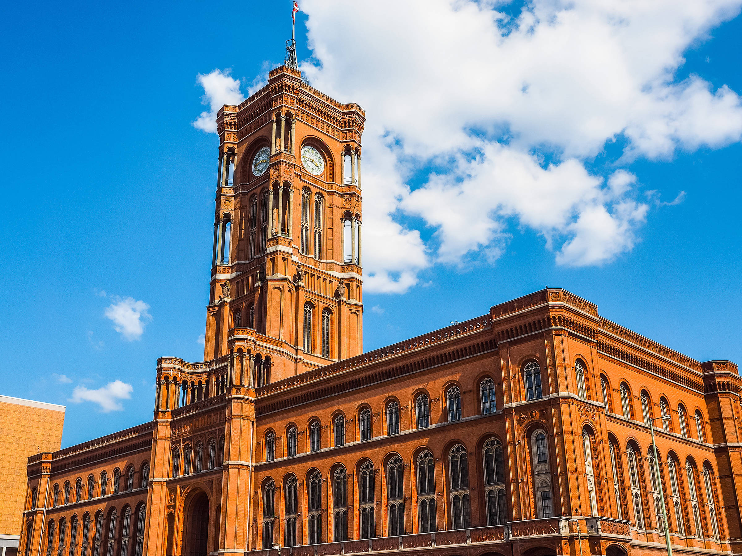 Das Rote Rathaus in Berlin | H-Hotels.com