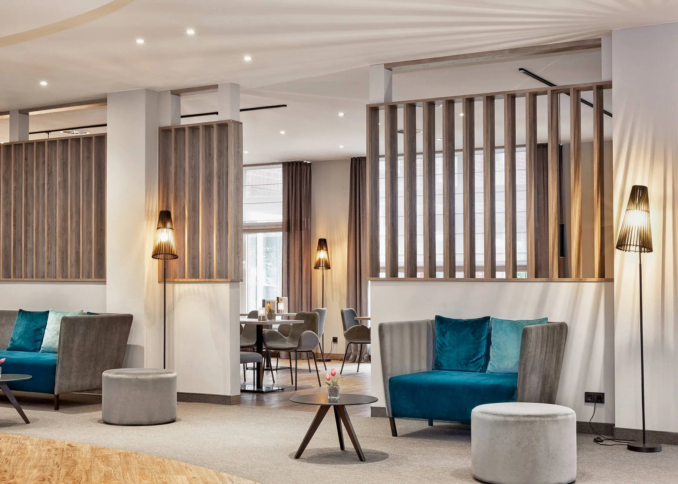 Lobby del hotel - H+ Hotel Köln Hürth - Sitio web oficial