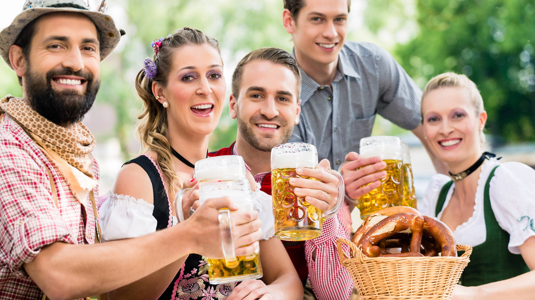 Traditionell feiern auf der Oiden Wiesn - H-Hotels.com - Offizielle Webseite Traditionell feiern auf der Oiden Wiesn - H-Hotels.com - Offizielle Webseite