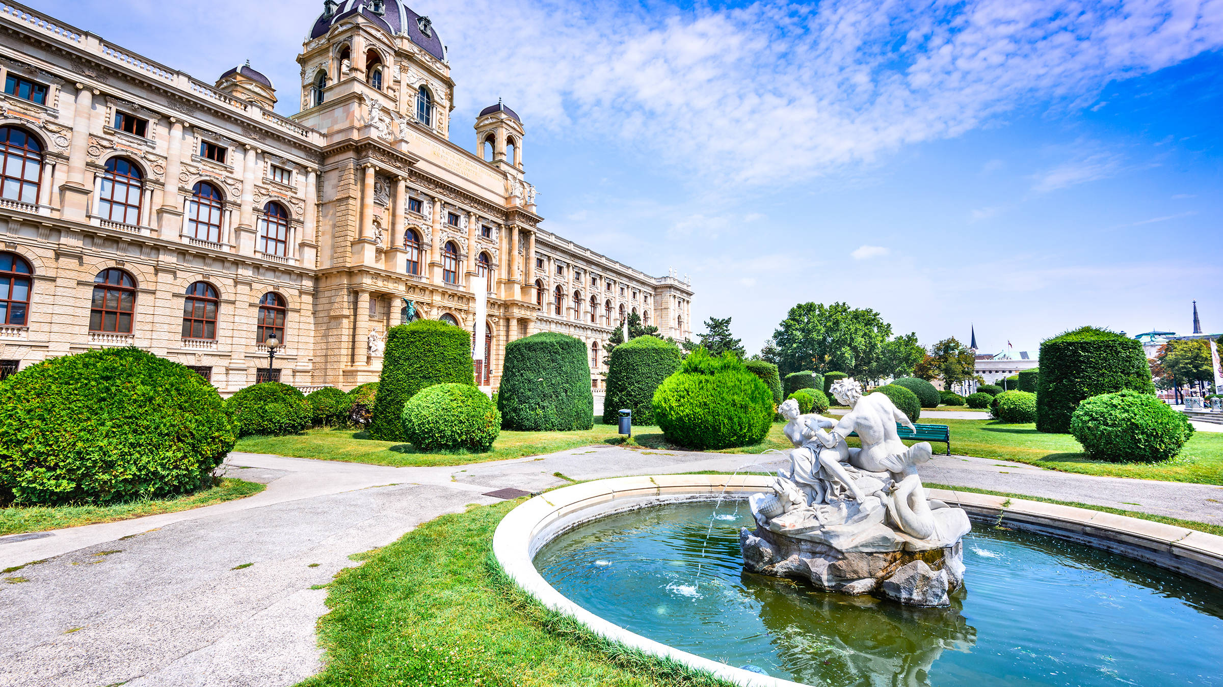 Maria-Theresien-Platz - City break to Vienna with H-Hotels.com - Official website Maria-Theresien-Platz - City break to Vienna with H-Hotels.com - Official website