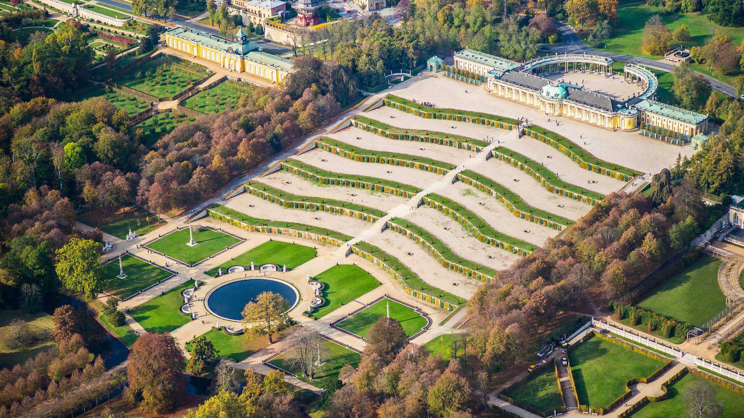 Schloss Sanssouci Berlin - H4 Hotel Berlin Alexanderplatz - Offizielle Webseite