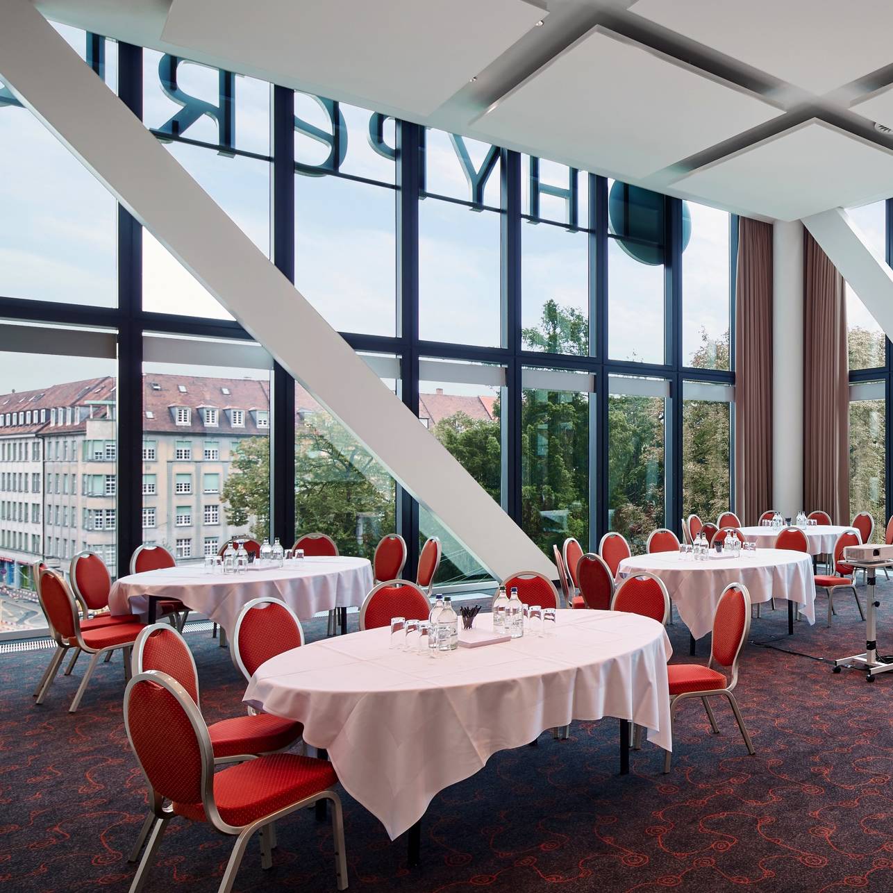 Banquet at the Hyperion Hotel Basel - Official website Banquet at the Hyperion Hotel Basel - Official website