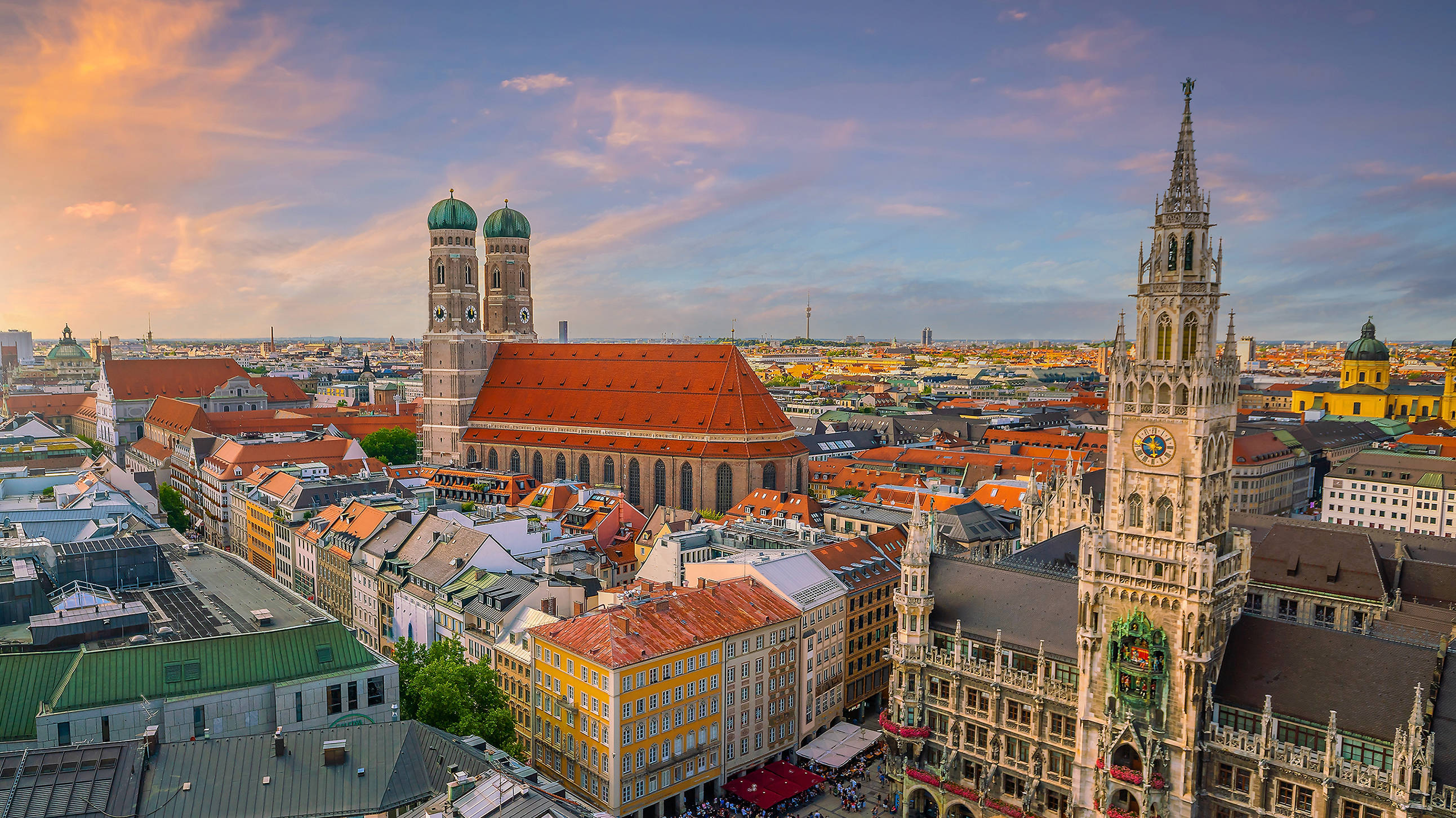 Frauenkirche - Hyperion Hotel München - sito web oficial Frauenkirche - Hyperion Hotel München - sito web oficial
