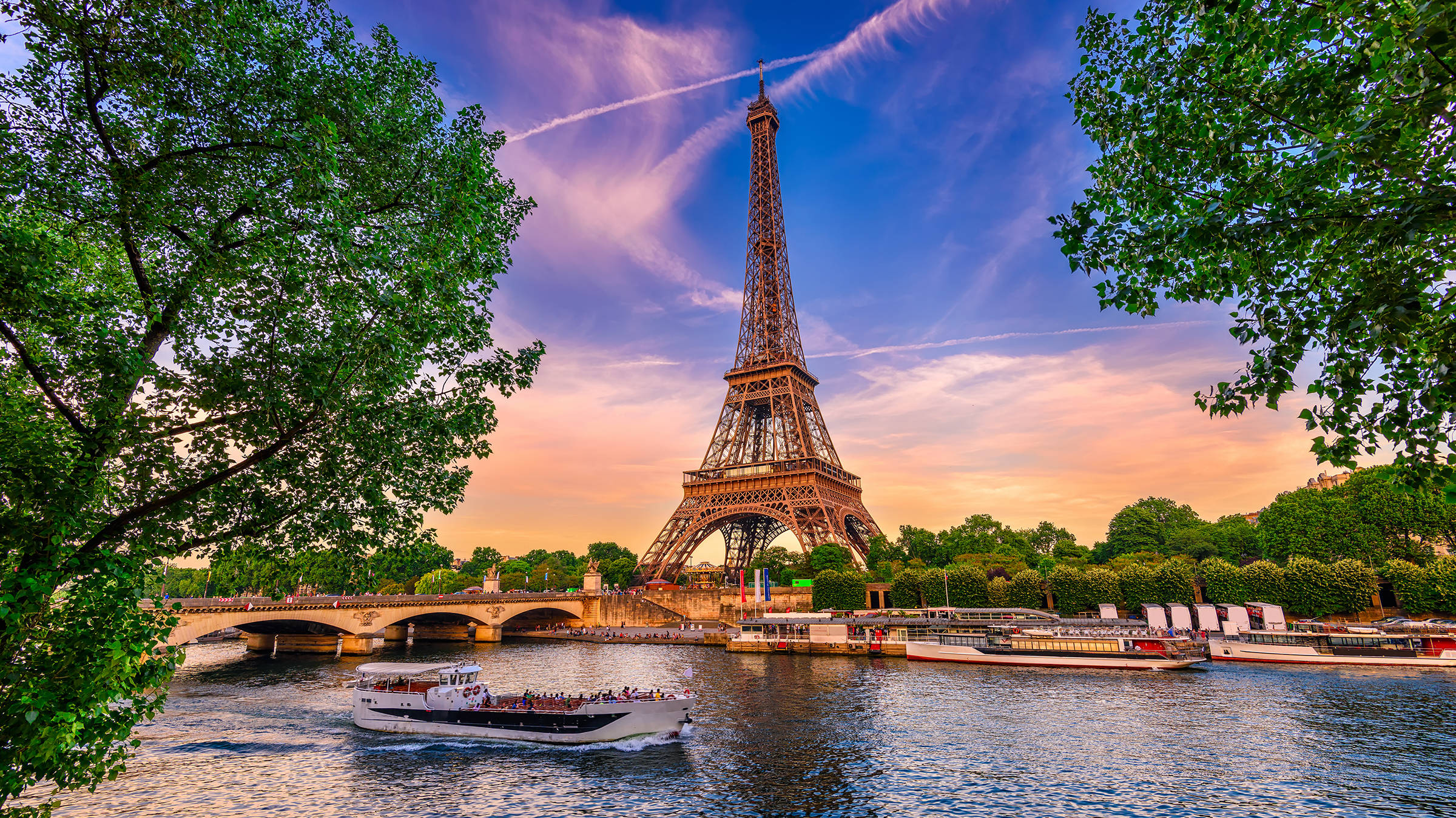 la tour Eiffel - H4 Hotel Paris Pleyel la tour Eiffel - H4 Hotel Paris Pleyel