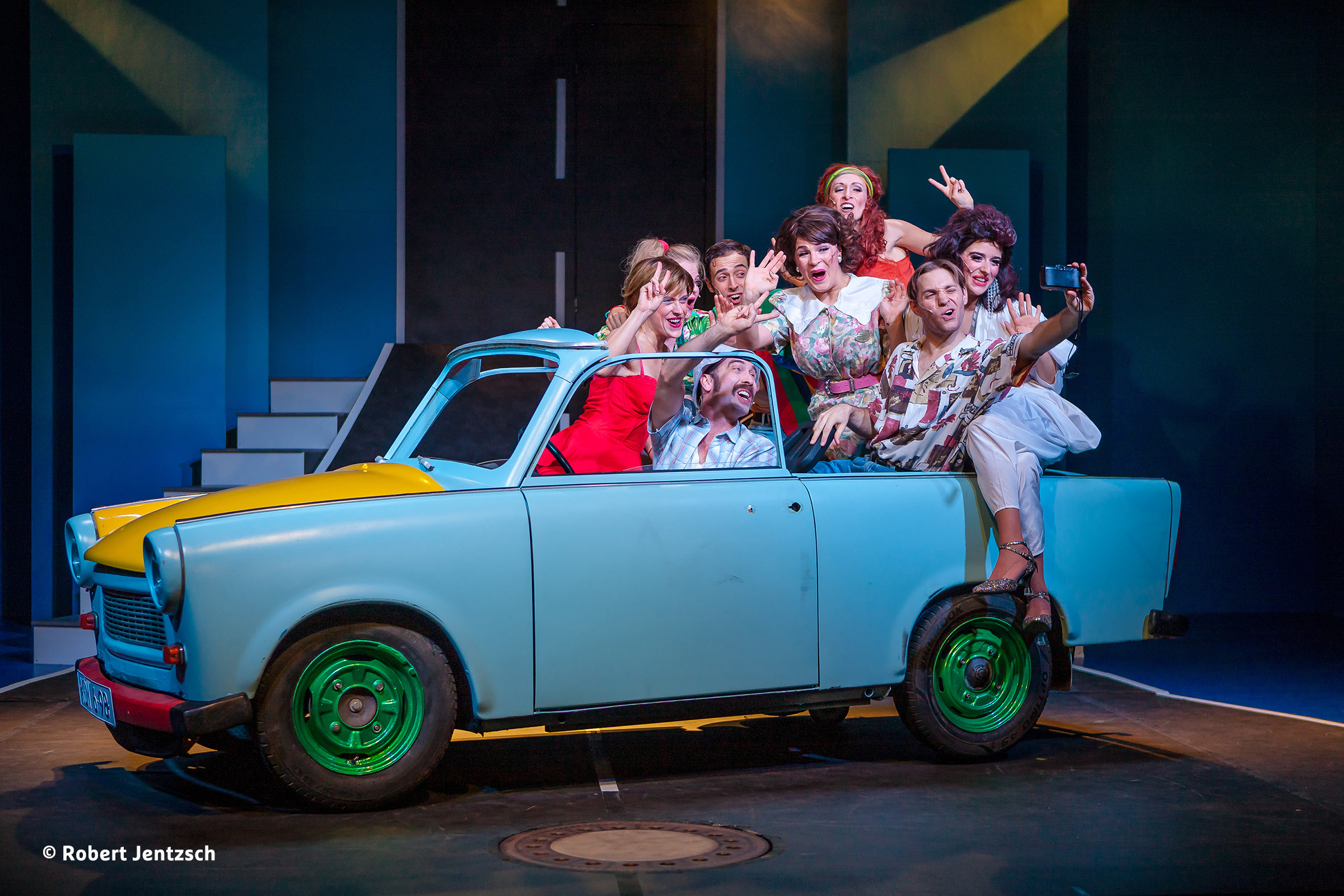 Familie Struutz aus dem Musical Go Trabi Go - H-Hotels.com Familie Struutz aus dem Musical Go Trabi Go - H-Hotels.com