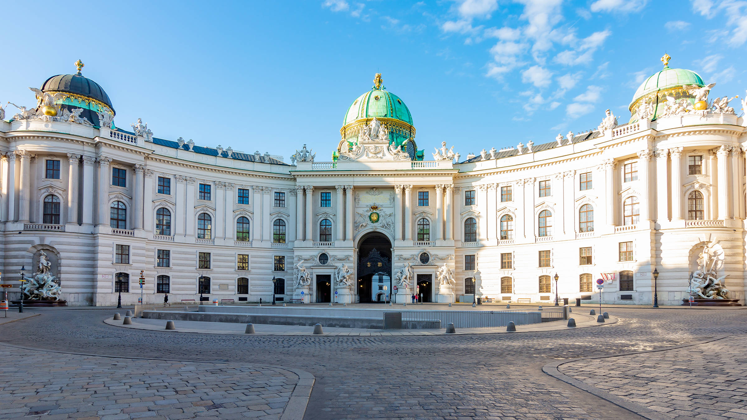palais viennois de la Hofburg - H+ Hotel Wien - site internet officiel palais viennois de la Hofburg - H+ Hotel Wien - site internet officiel
