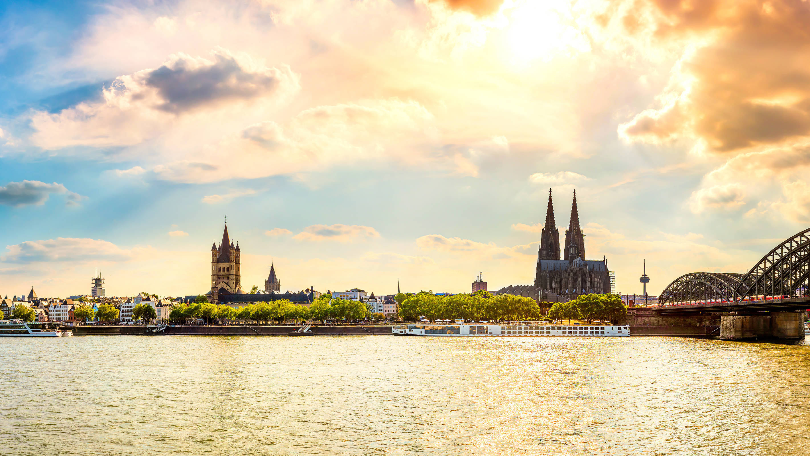 Städtereise nach Köln - H-Hotels.com - Offizielle Webseite Städtereise nach Köln - H-Hotels.com - Offizielle Webseite