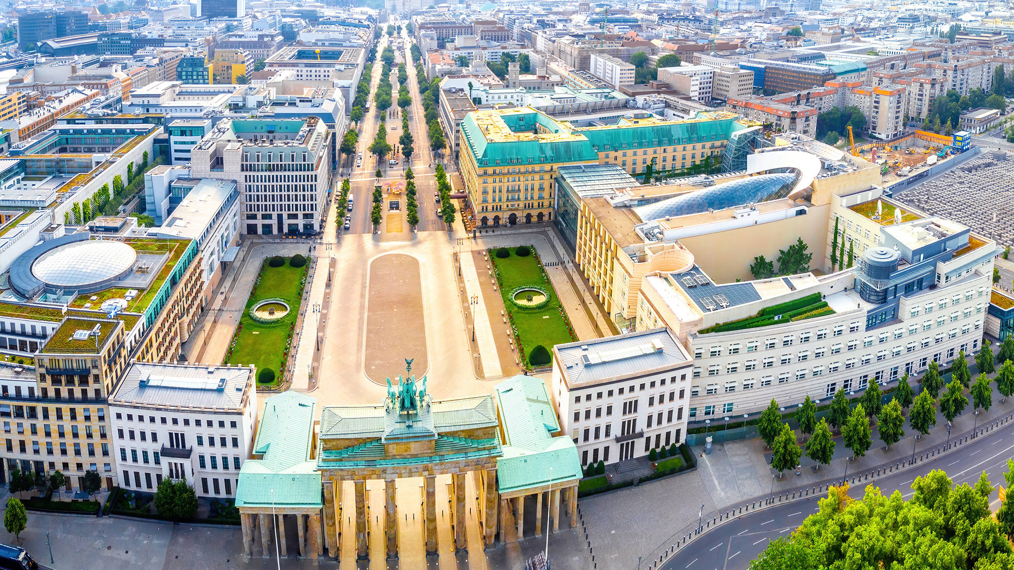 Die Straße Unter den Linden in Berlin | H-Hotels.com Die Straße Unter den Linden in Berlin | H-Hotels.com