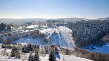 Paisaje invernal y pistas de esquí en Willingen.