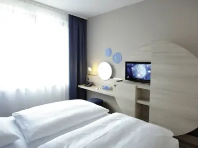Herzlich Willkommen im H2 Hotel Berlin Alexanderplatz - Offizielle Webseite Herzlich Willkommen im H2 Hotel Berlin Alexanderplatz - Offizielle Webseite