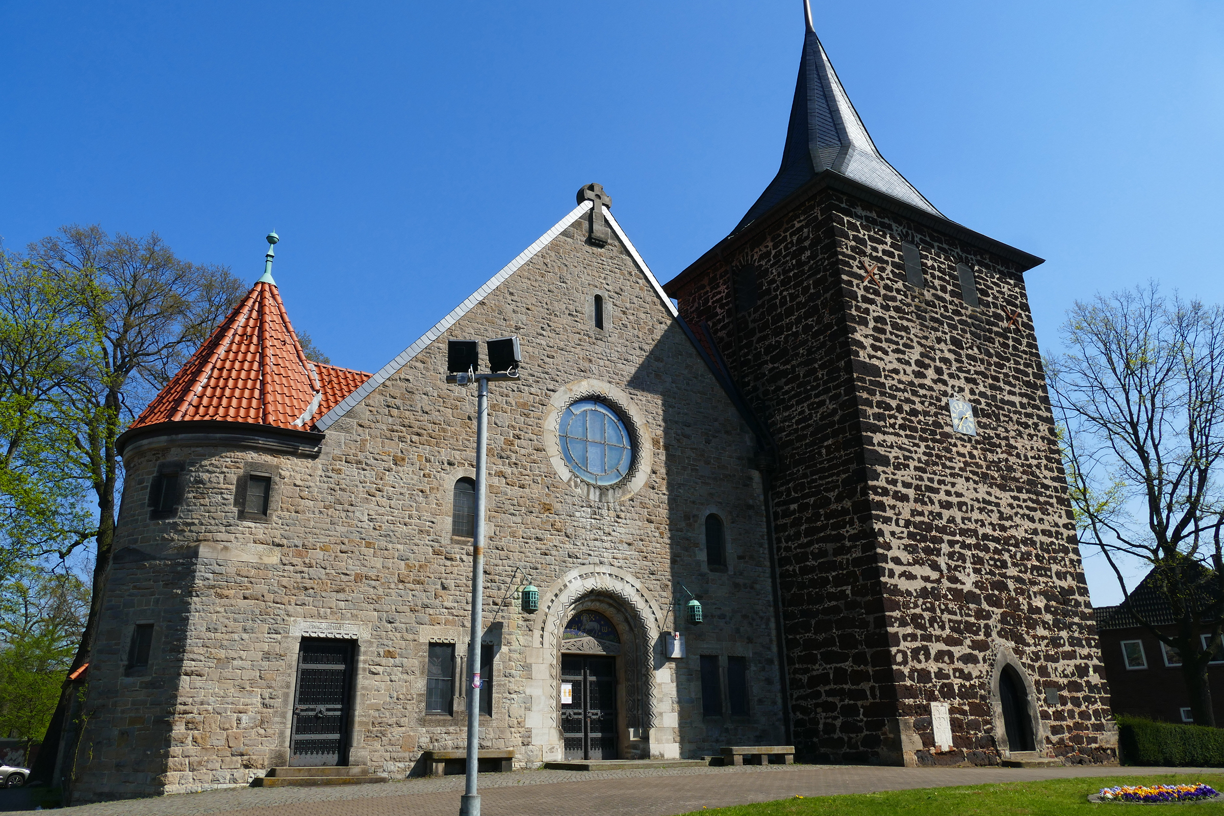 St. Nicolaikirche | H-Hotels.com St. Nicolaikirche | H-Hotels.com