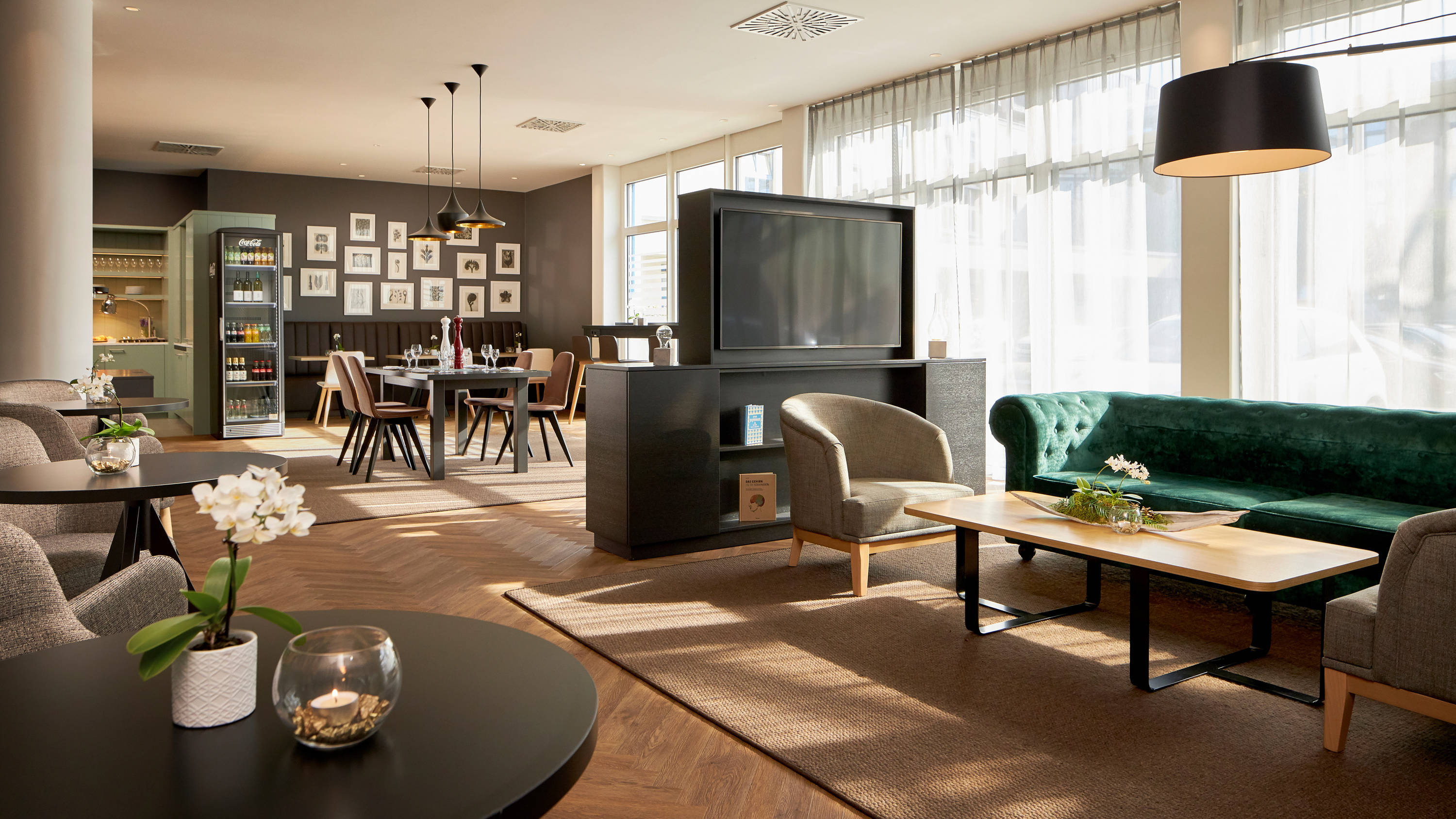Executive Lounge - H4 Hotel Leipzig - Official website Executive Lounge - H4 Hotel Leipzig - Official website