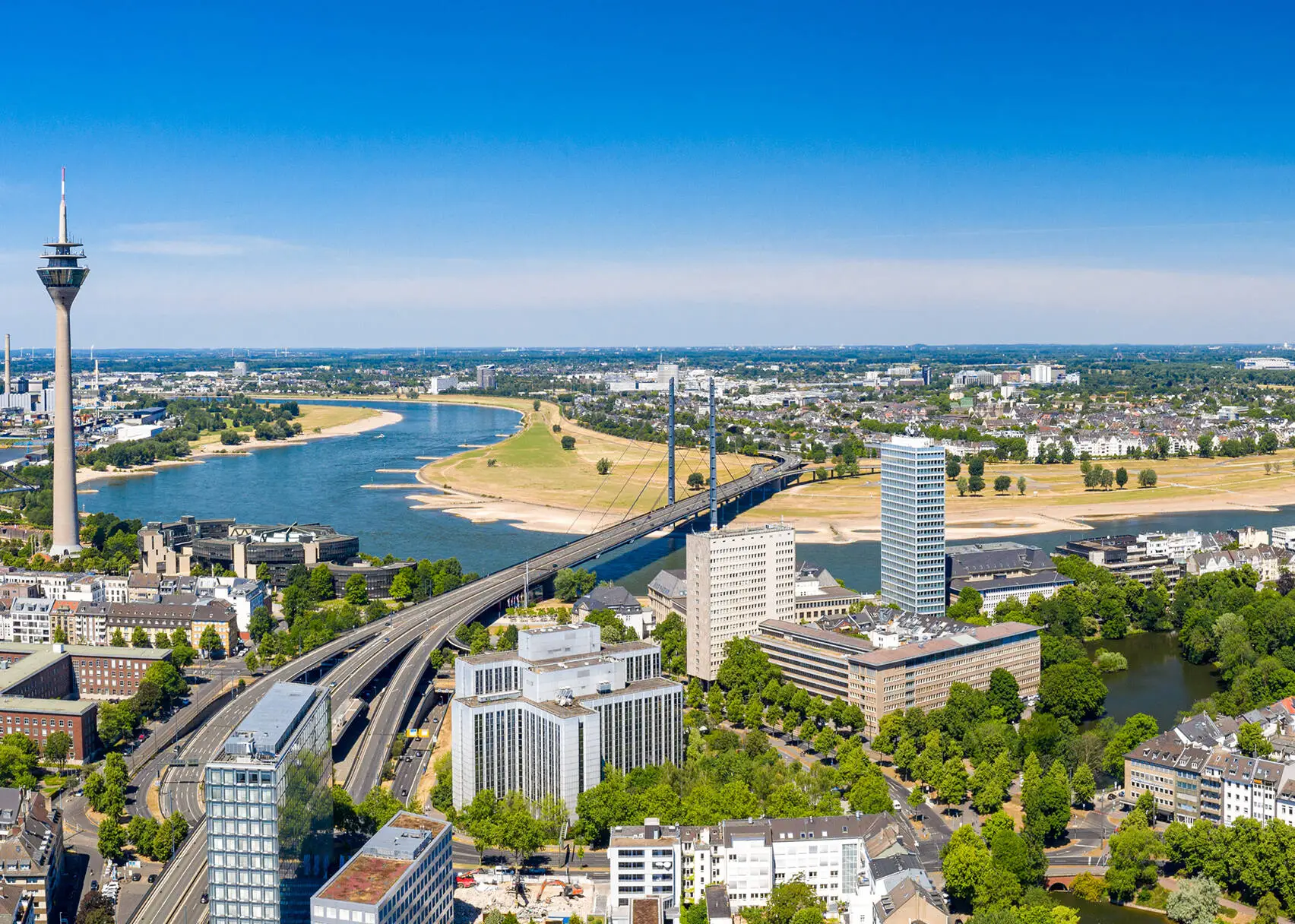 Skyline di Düsseldorf.