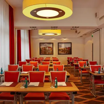 Voll ausgestattete Tagungsräume H+ Hotel Lübeck - Offizielle Webseite