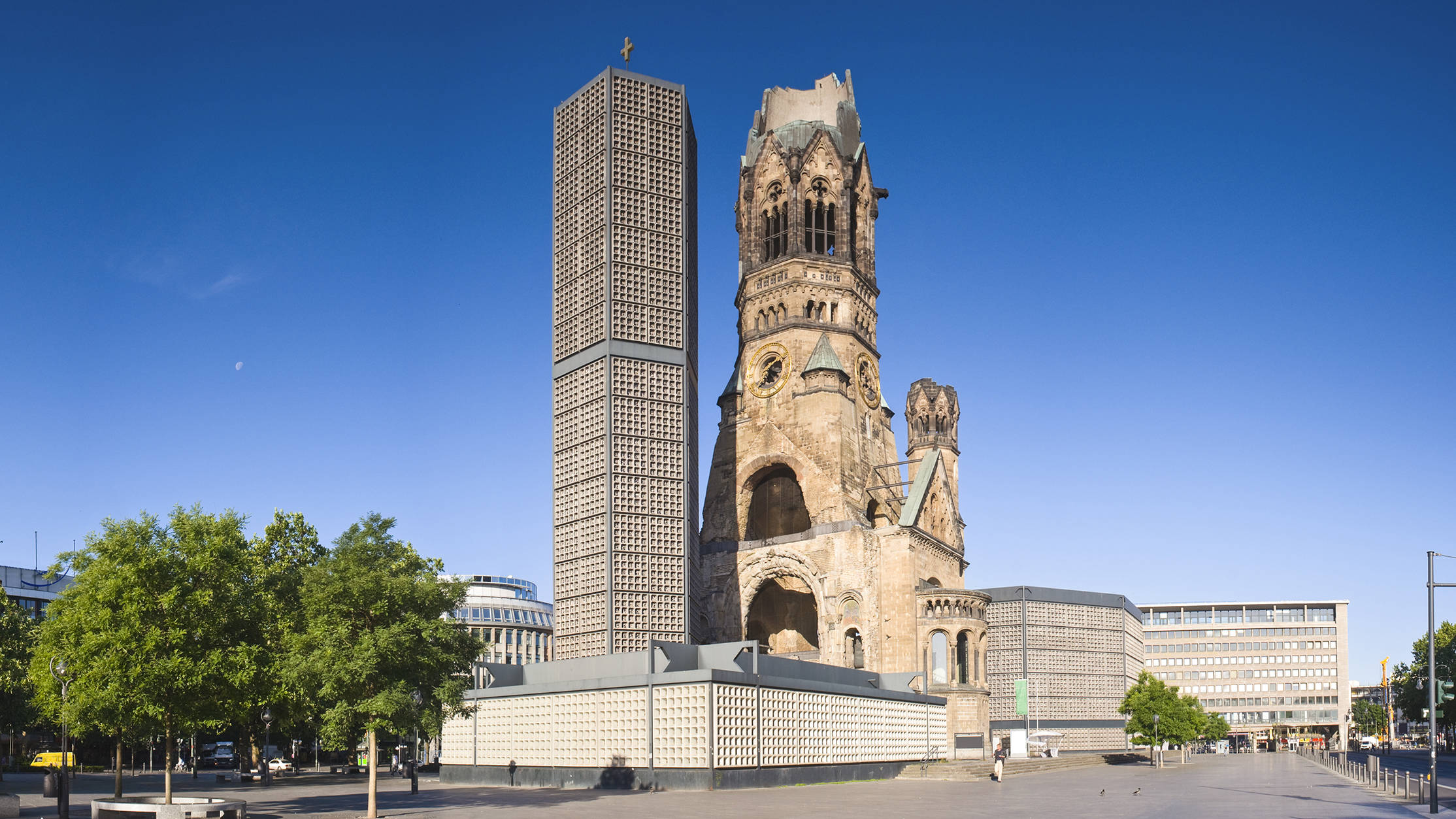 Kaiser-Wilhelm-Gedächtniskirche - H2 Hotel Berlin Alexanderplatz - Offizielle Webseite Kaiser-Wilhelm-Gedächtniskirche - H2 Hotel Berlin Alexanderplatz - Offizielle Webseite