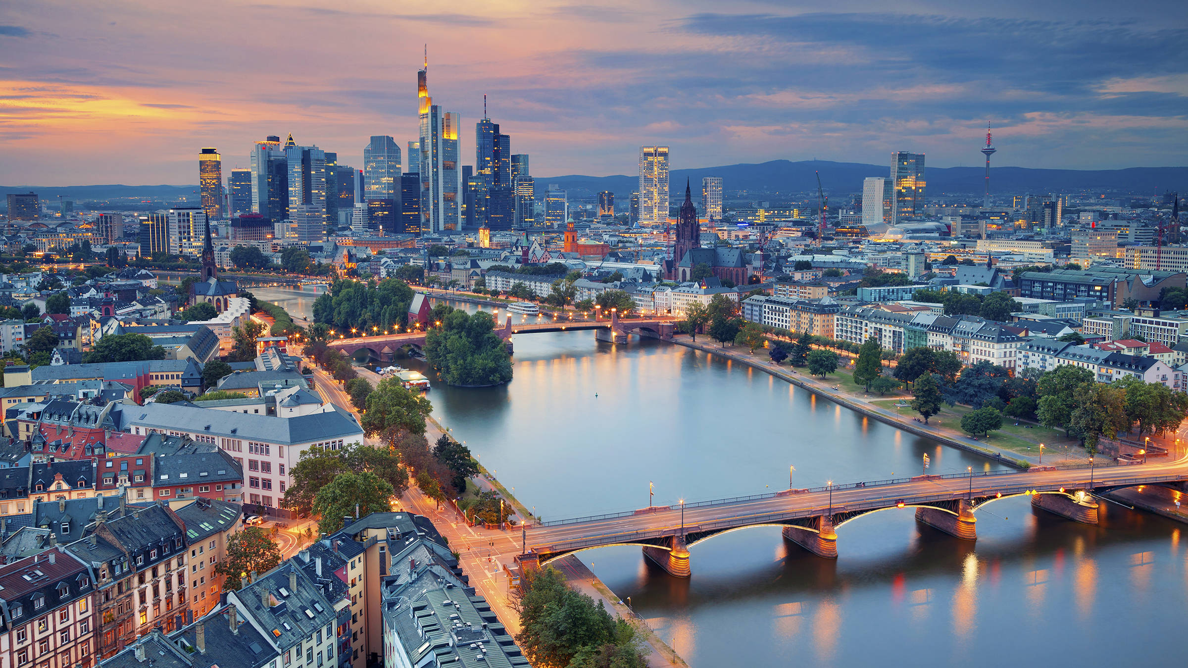 Sonnenuntergang in Frankfurt | H-Hotels.com Sonnenuntergang in Frankfurt | H-Hotels.com