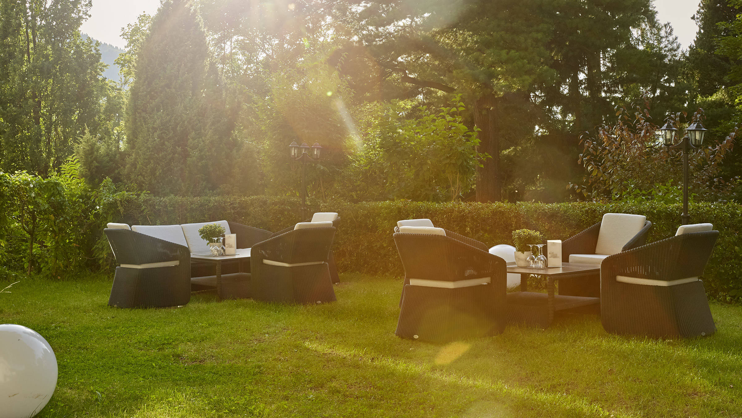 Gartenterrasse im H+ Hotel & Spa Friedrichroda - Offizielle Webseite Gartenterrasse im H+ Hotel & Spa Friedrichroda - Offizielle Webseite