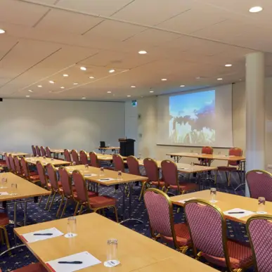 H+ Hotel & SPA Engelberg Tagungsraum im H+ Hotel & SPA Engelberg