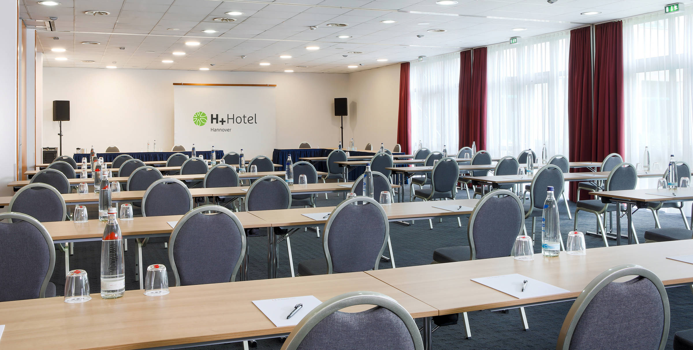 Large conference room at the H+ Hotel Hannover - Official website Large conference room at the H+ Hotel Hannover - Official website