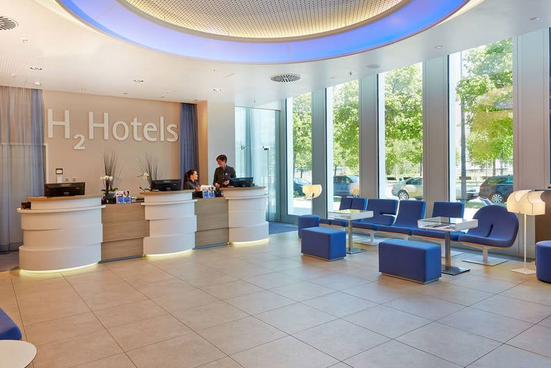 Reception dell’hotel H2 Hotel München Messe - sito web ufficiale