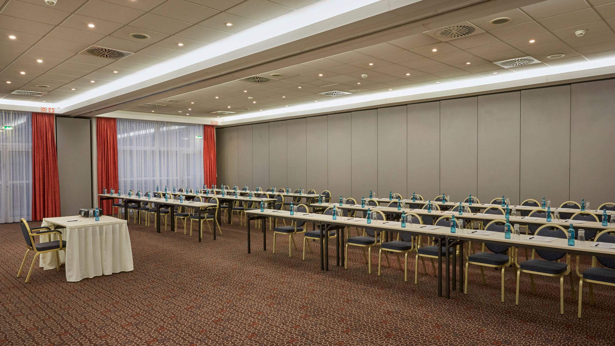 Meeting room at the H+ Hotel Leipzig-Halle - Official website Meeting room at the H+ Hotel Leipzig-Halle - Official website