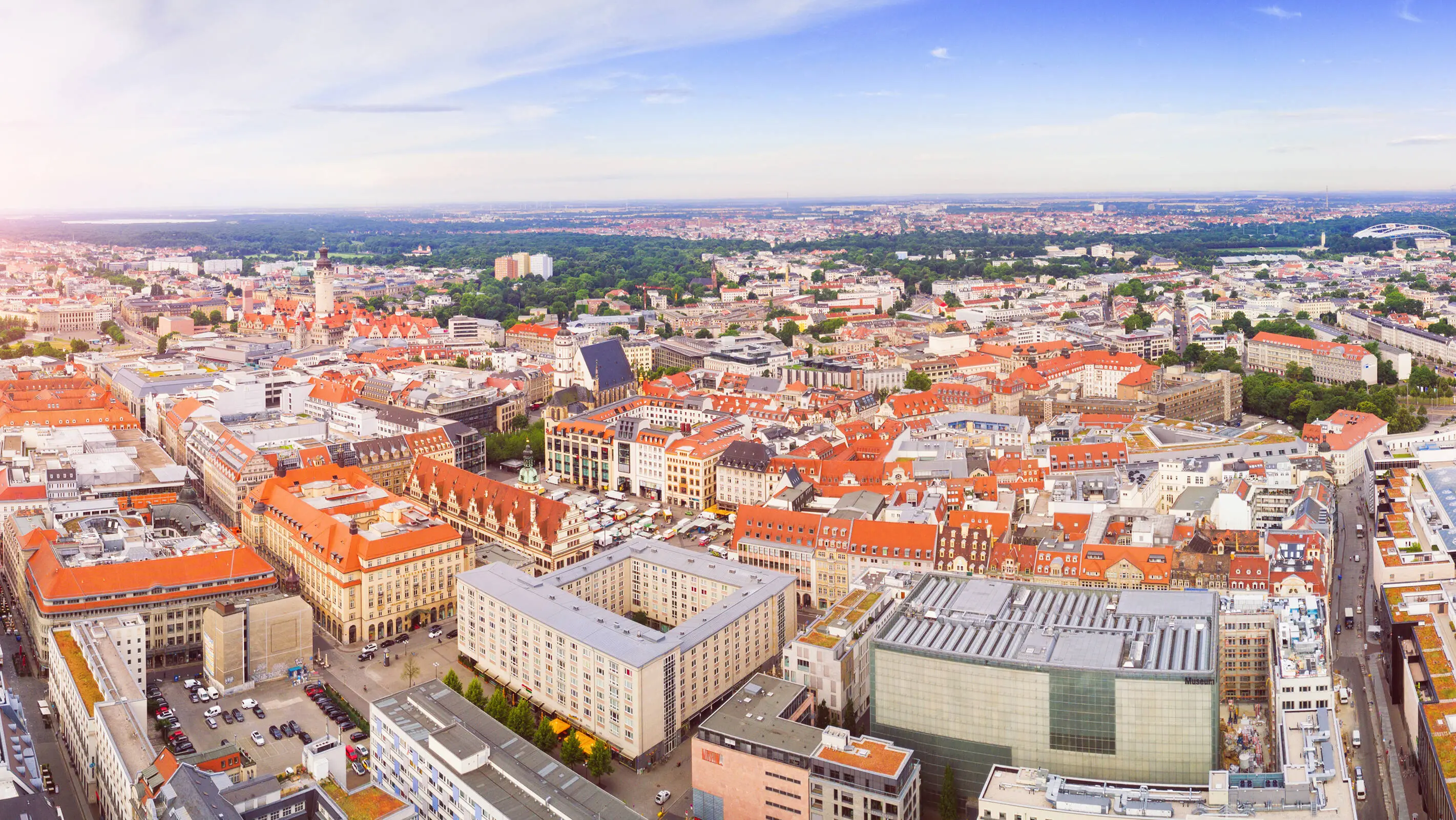 Centrally located at the main station - H2 Hotel Leipzig