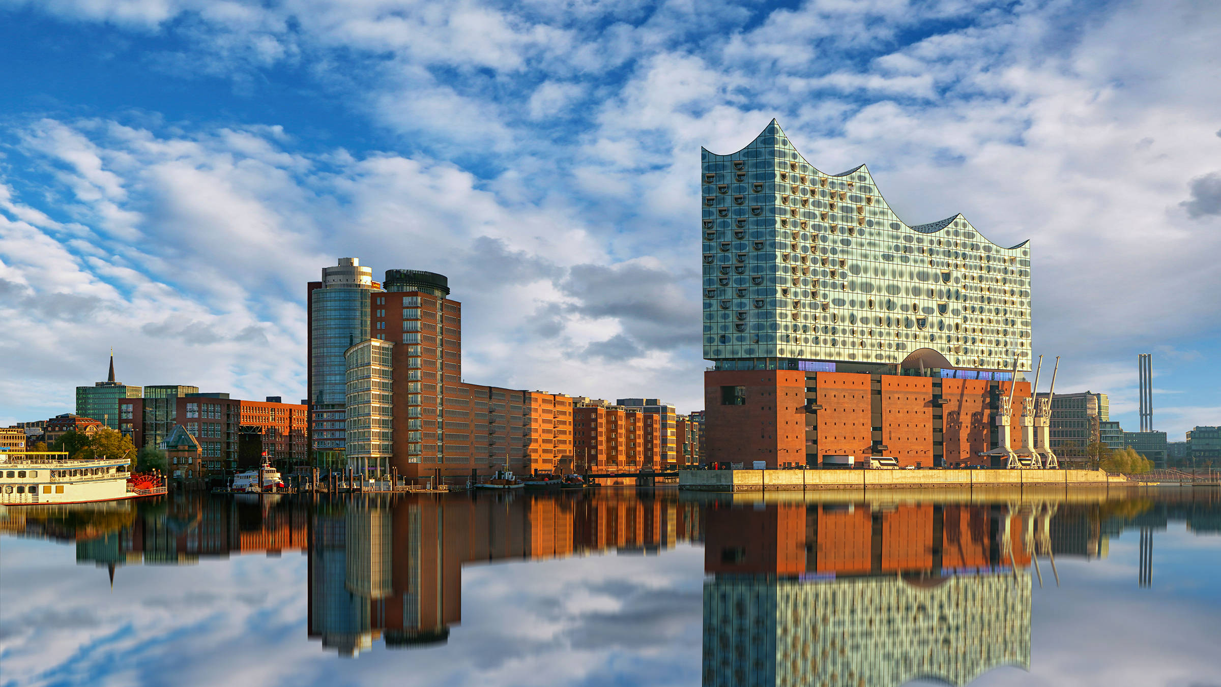 Elbphilharmonie - Städtereise nach Hamburg mit H-Hotels.com - Offizielle Webseite Elbphilharmonie - Städtereise nach Hamburg mit H-Hotels.com - Offizielle Webseite
