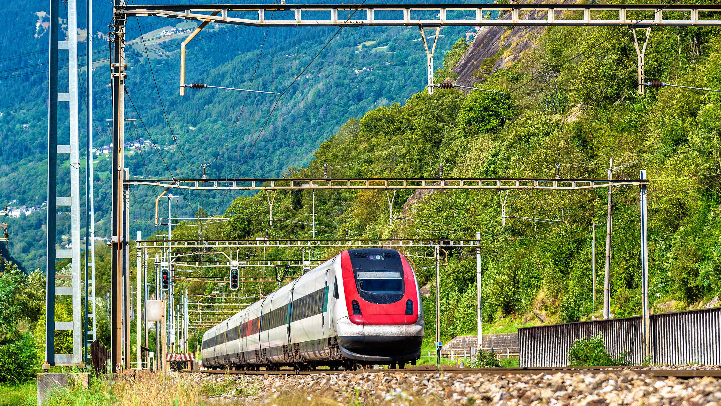 Gotthard Bahn - H-Hotels.com - Offizielle Webseite Gotthard Bahn - H-Hotels.com - Offizielle Webseite