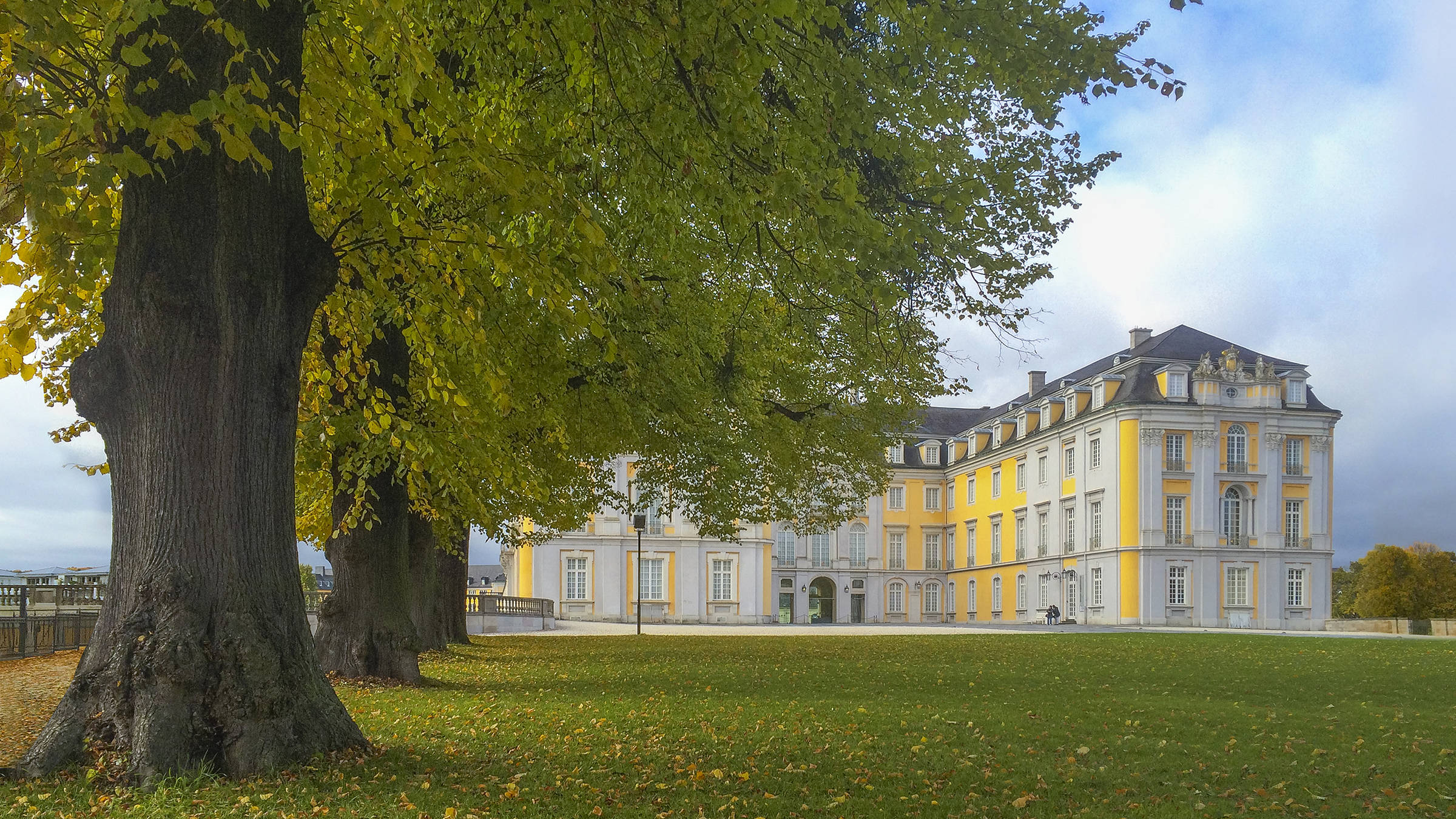 Augustusburg - H+ Hotel Köln Brühl - sito web ufficiale Augustusburg - H+ Hotel Köln Brühl - sito web ufficiale