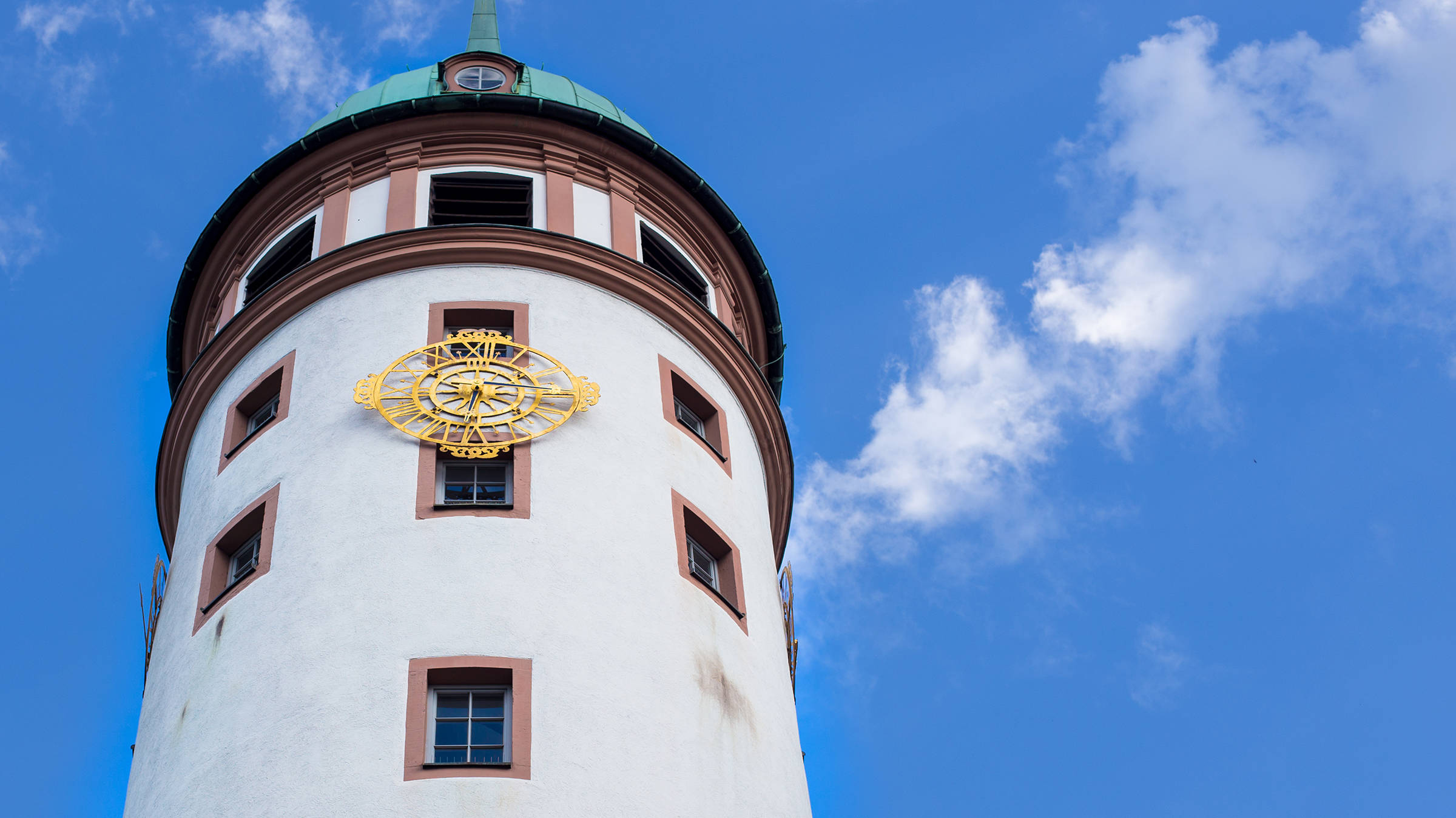 White Tower - H+ Hotel Darmstadt - Official website White Tower - H+ Hotel Darmstadt - Official website