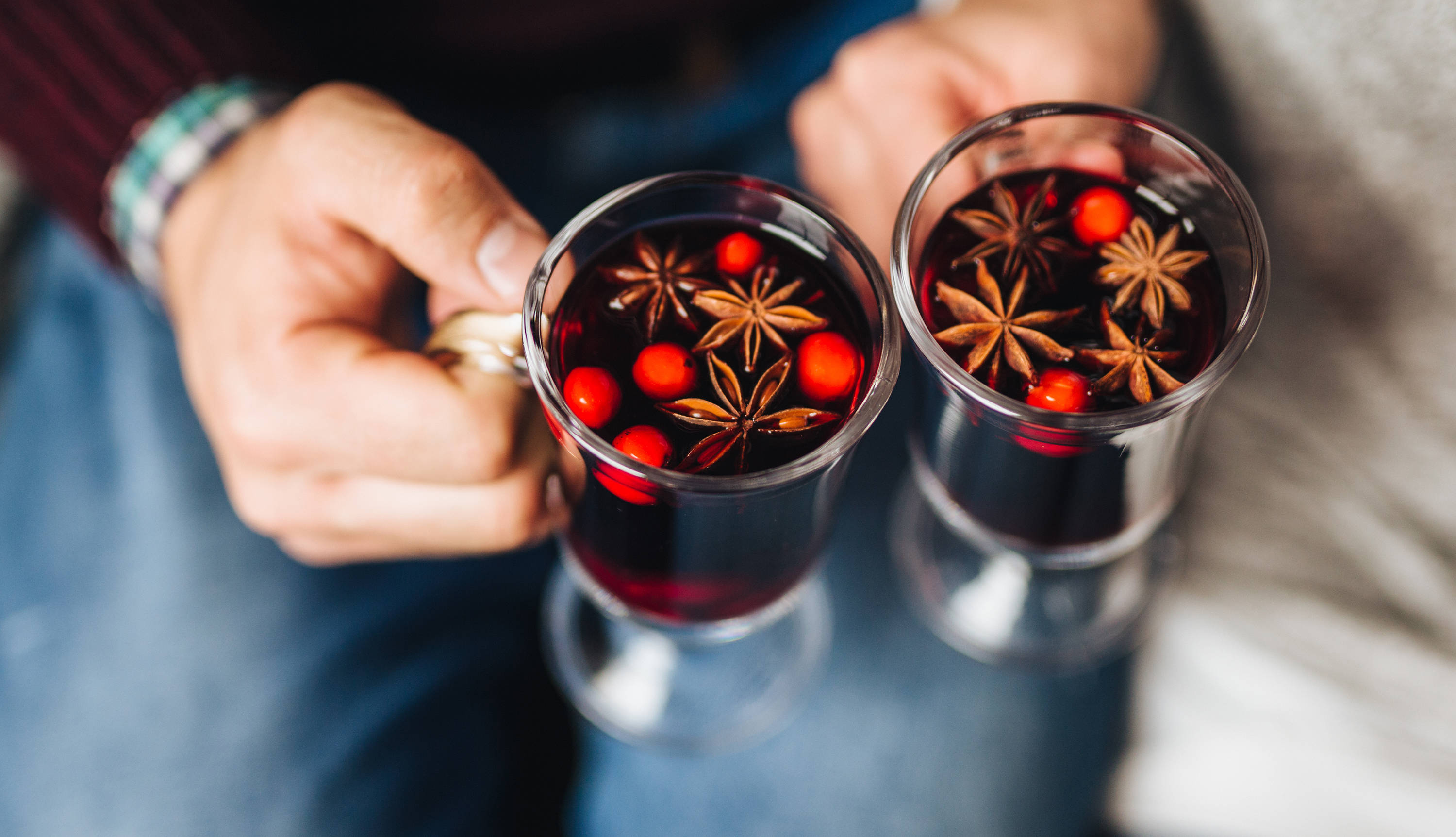 Incentive Schlittelplausch mit Glühwein-Apéro - Tagungen mit H-Hotels.com Incentive Schlittelplausch mit Glühwein-Apéro - Tagungen mit H-Hotels.com