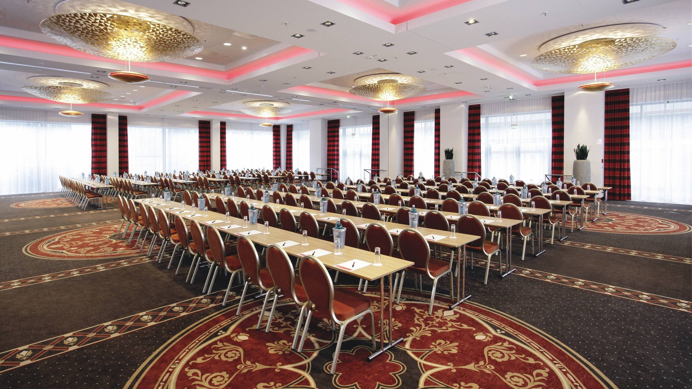 Meeting rooms at the H4 Hotel Berlin Alexanderplatz Meeting rooms at the H4 Hotel Berlin Alexanderplatz