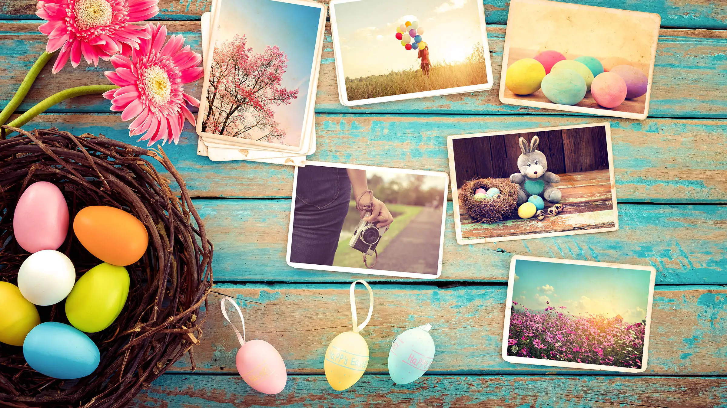 Panier de Pâques avec un collage de lieux de voyage