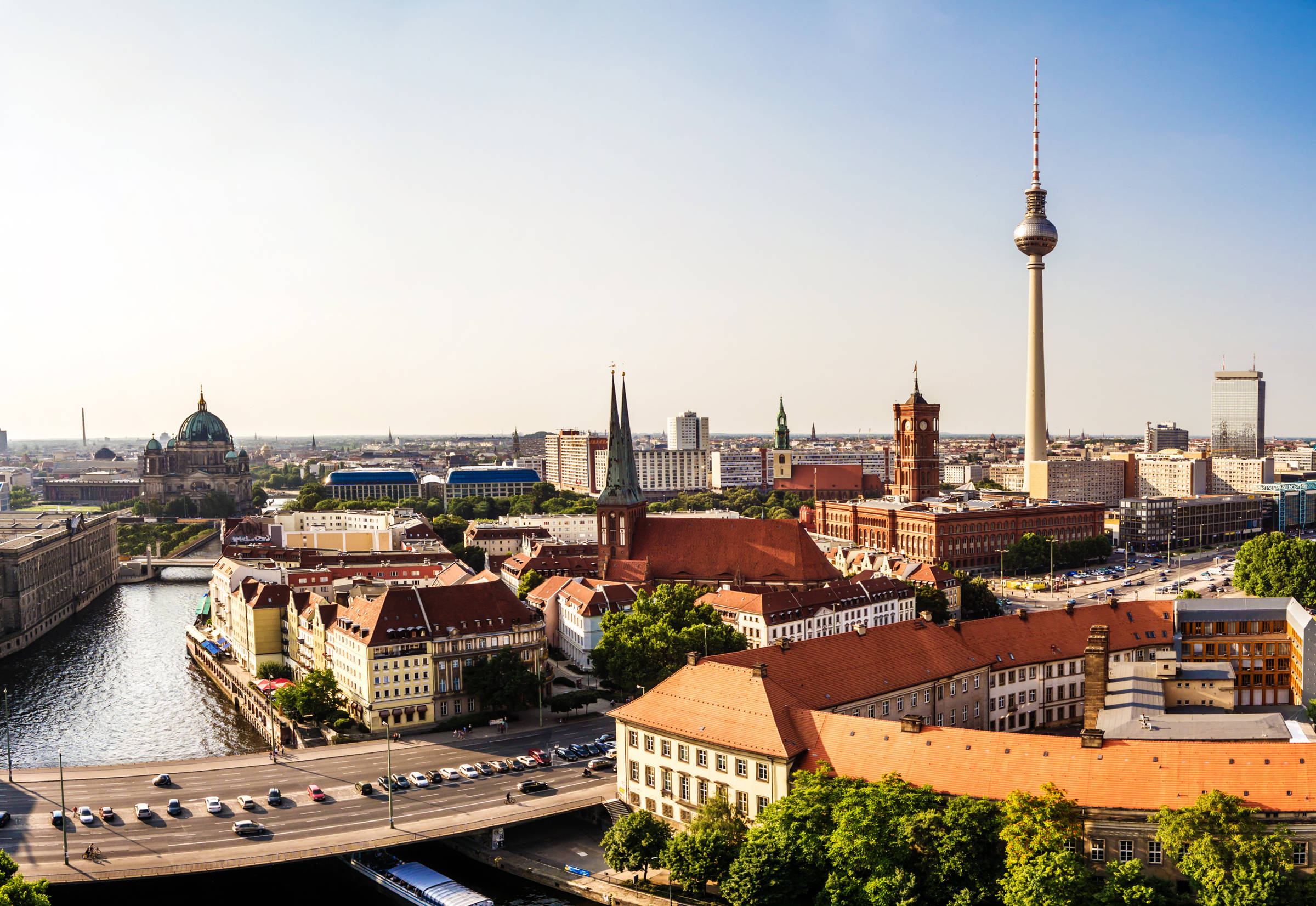 Blick über Berlin Mitte - H2 Hotel Berlin Alexanderplatz - Offizielle Webseite Blick über Berlin Mitte - H2 Hotel Berlin Alexanderplatz - Offizielle Webseite