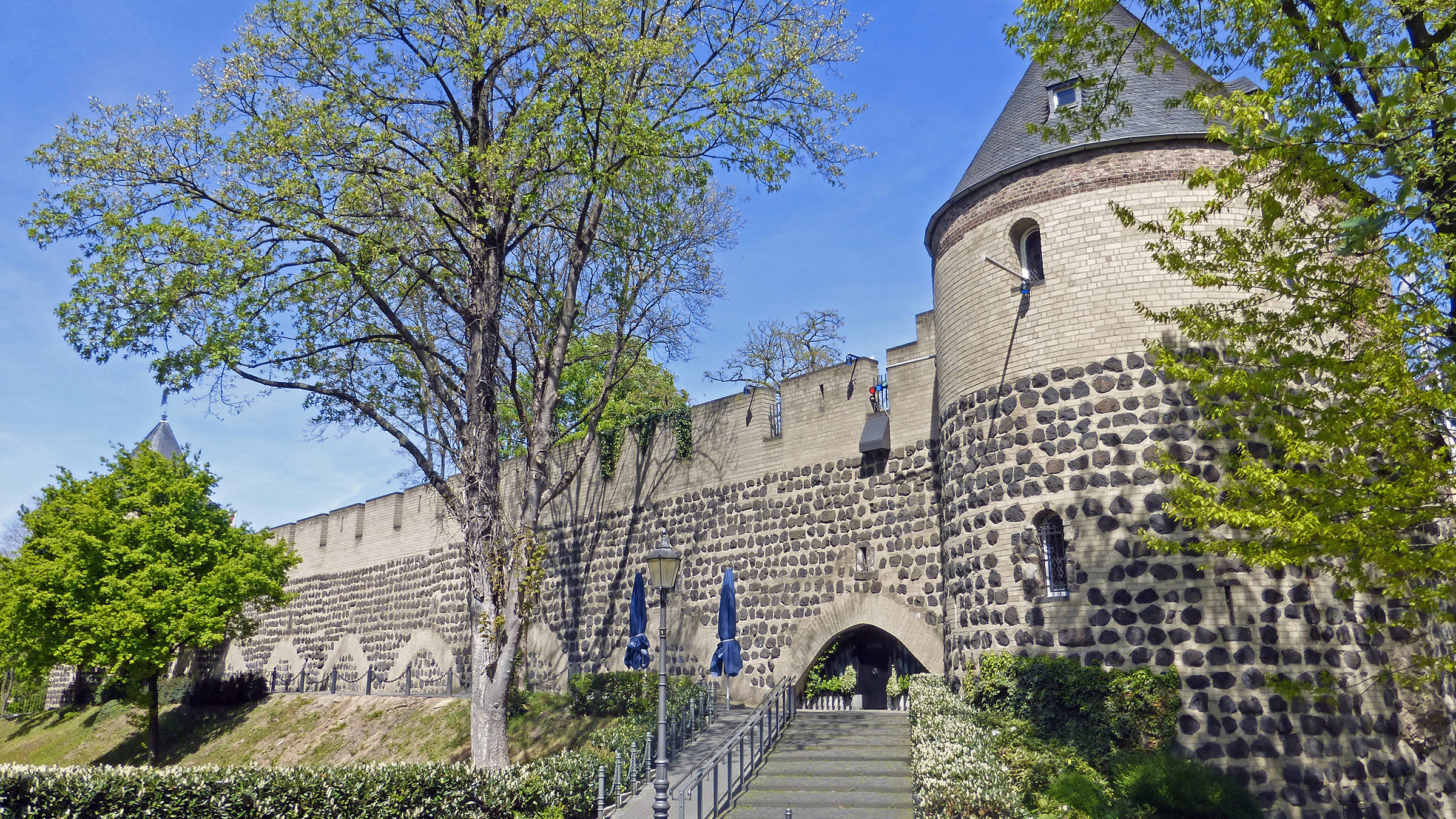 Kölner Stadtmauer | H-Hotels.com Kölner Stadtmauer | H-Hotels.com