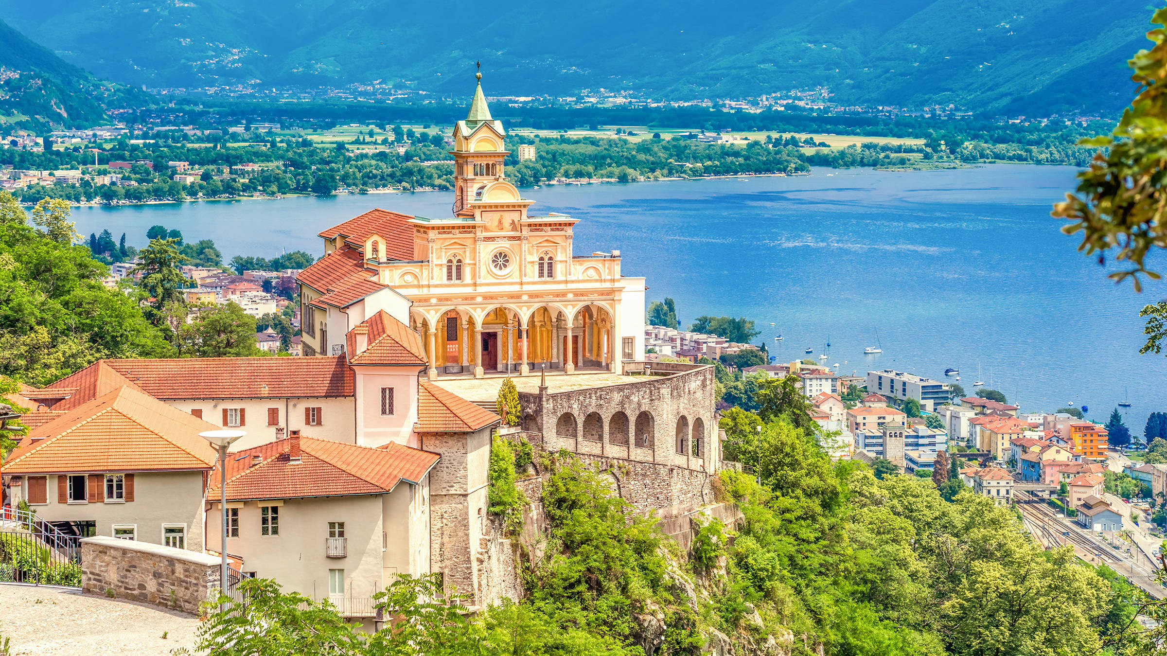 Madonna del Sasso - H4 Hotel Arcadia Locarno - Página oficial Madonna del Sasso - H4 Hotel Arcadia Locarno - Página oficial