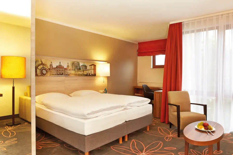 Modern Junior suite in the H+ Hotel Hannover - Official website