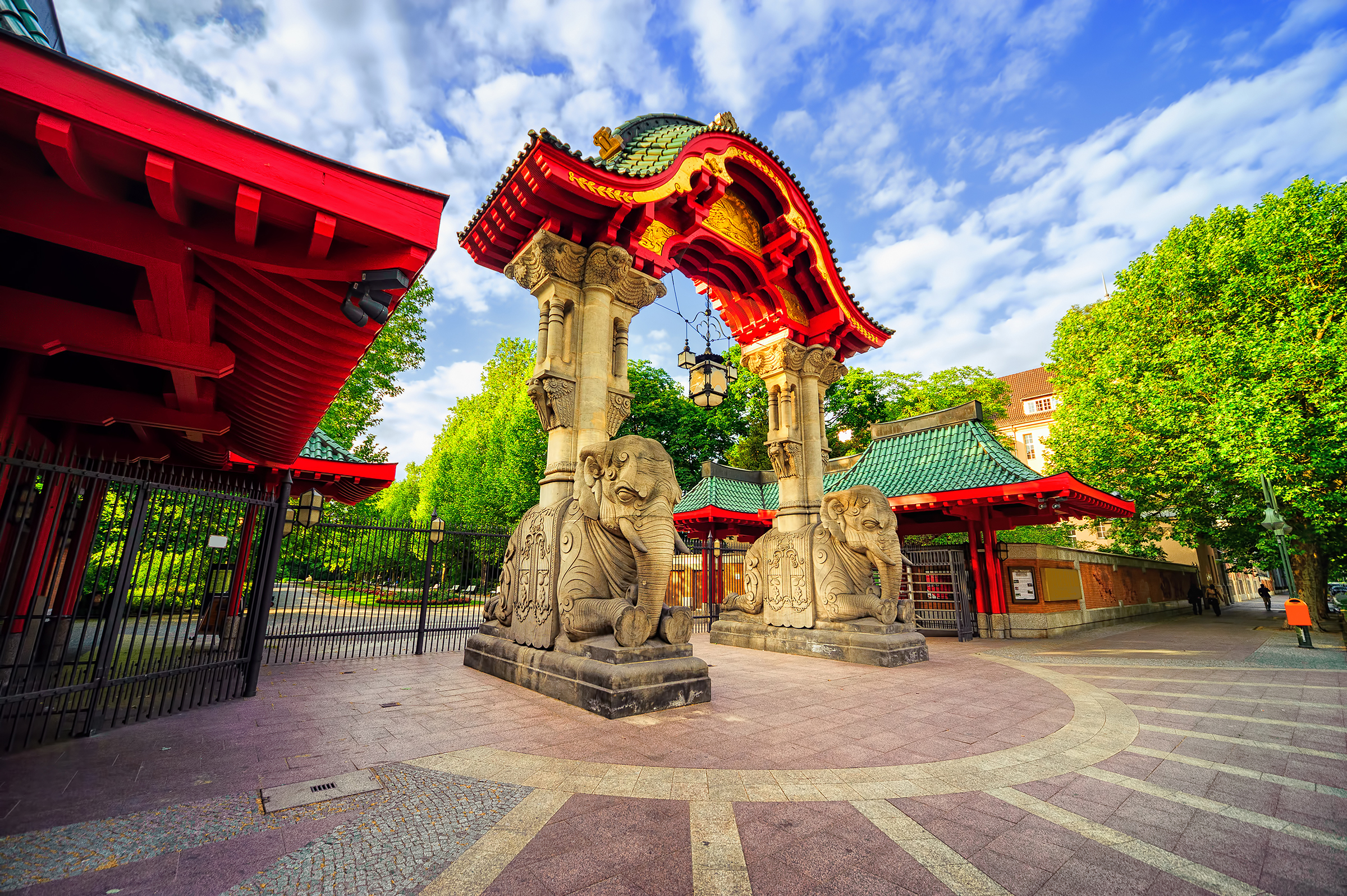 Eingang Zoologischer Garten - H2 Hotel Berlin Alexanderplatz - Offizielle Webseite Eingang Zoologischer Garten - H2 Hotel Berlin Alexanderplatz - Offizielle Webseite