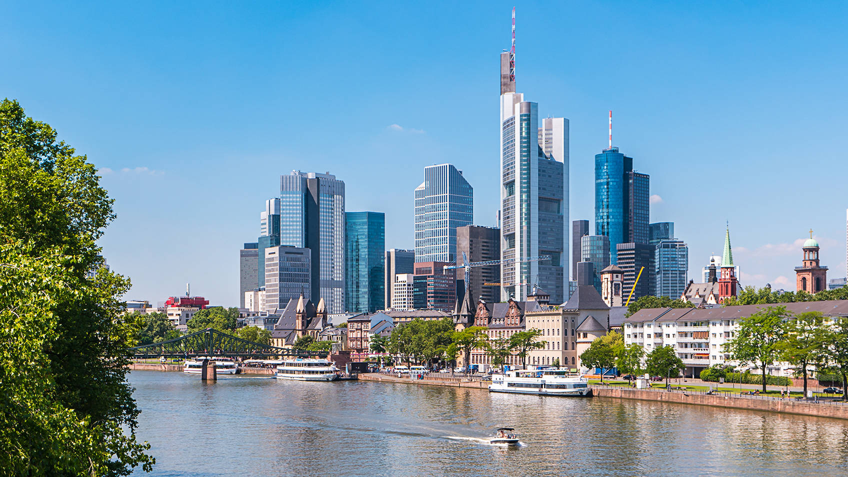 Mainufer Frankfurt - H+ Hotel Frankfurt Eschborn - Offizielle Webseite Mainufer Frankfurt - H+ Hotel Frankfurt Eschborn - Offizielle Webseite