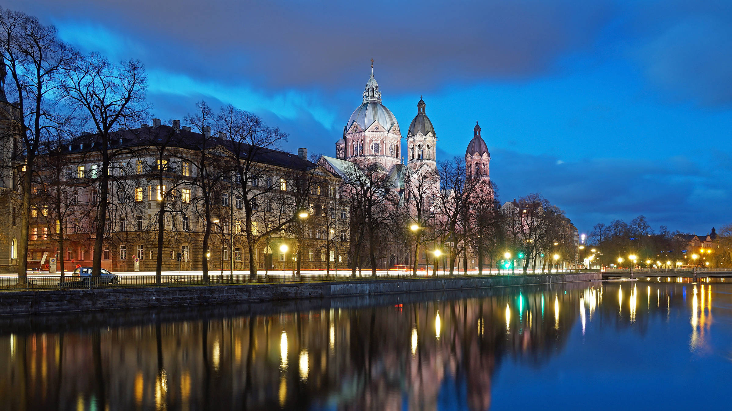 St. Lukas Kirche - Städtereise nach München mit H-Hotels.com - Offizielle Webseite St. Lukas Kirche - Städtereise nach München mit H-Hotels.com - Offizielle Webseite