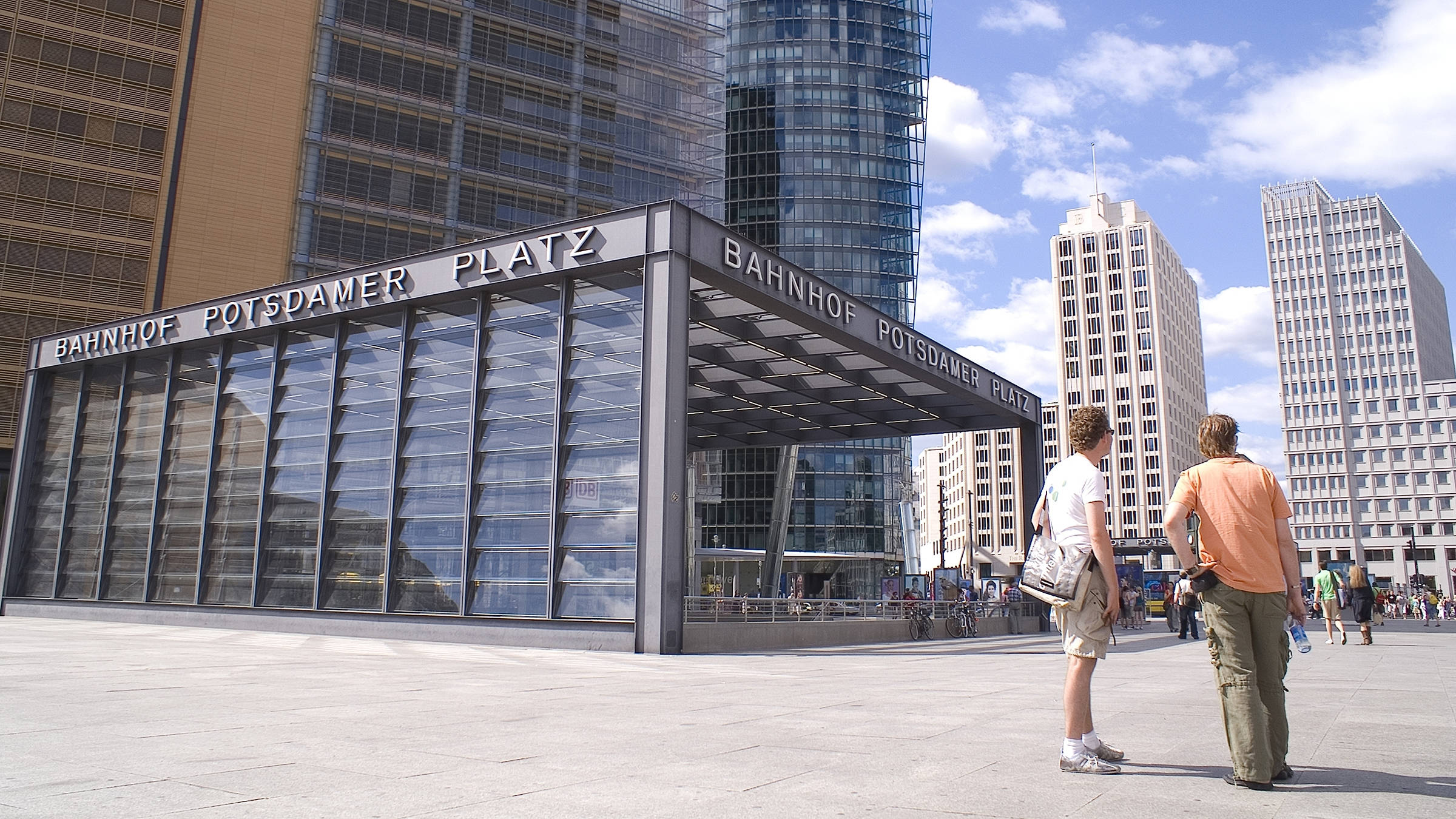 Bahnhof Potsdamer Platz - H-Hotels.com Bahnhof Potsdamer Platz - H-Hotels.com