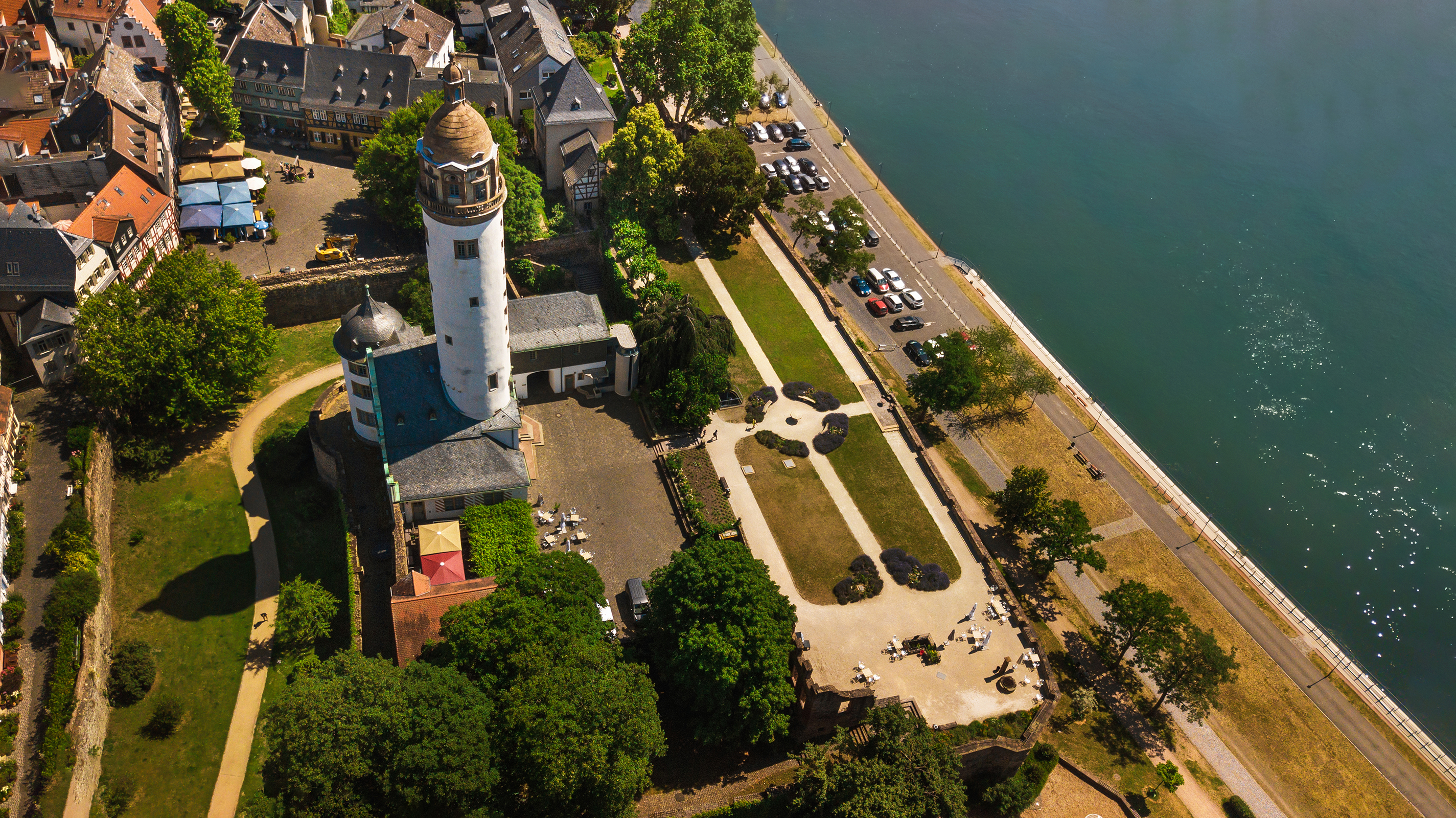 Schloss in Frankfurt | H-Hotels.com Schloss in Frankfurt | H-Hotels.com