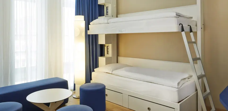 Chambres à plusieurs lits H2 claire - H2 Hotel München Messe - site internet officiel