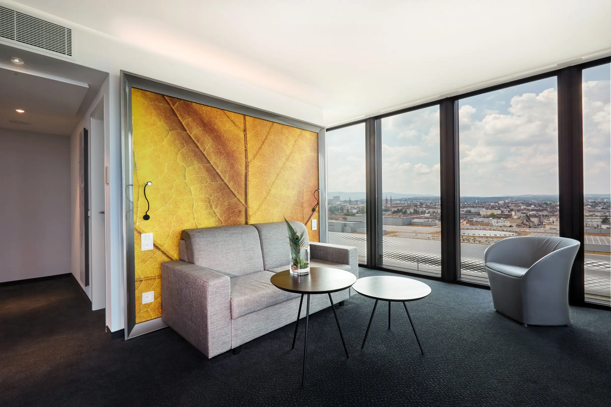 Geräumige und moderne Suite im Hyperion Hotel Basel - Offizielle Webseite
