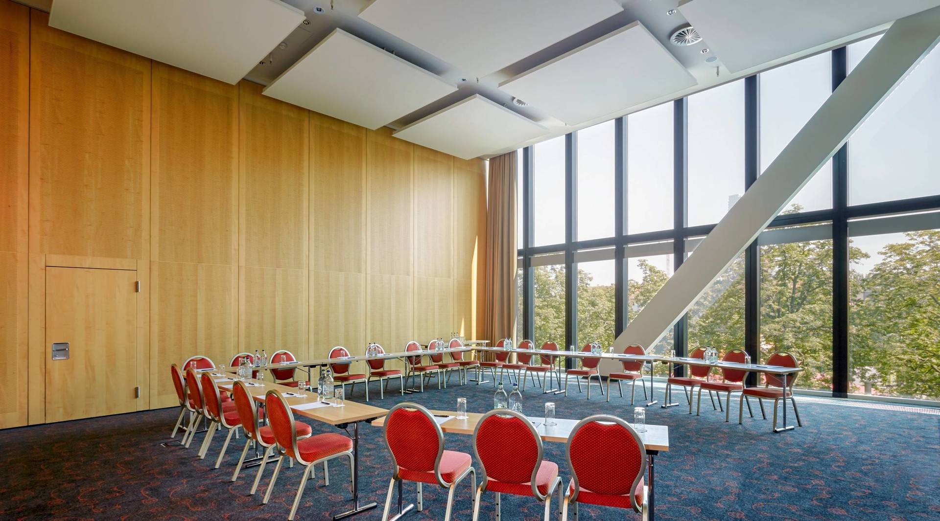 Modern meeting rooms at the im Hyperion Hotel Basel - Official website