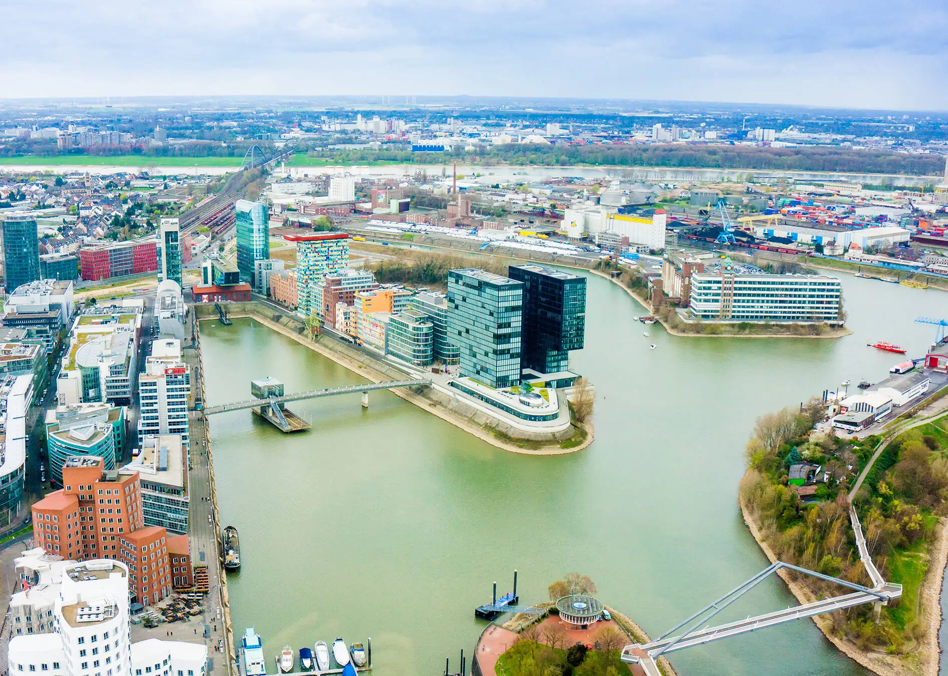 Cerca del centro urbano - H2 Hotel Düsseldorf City
