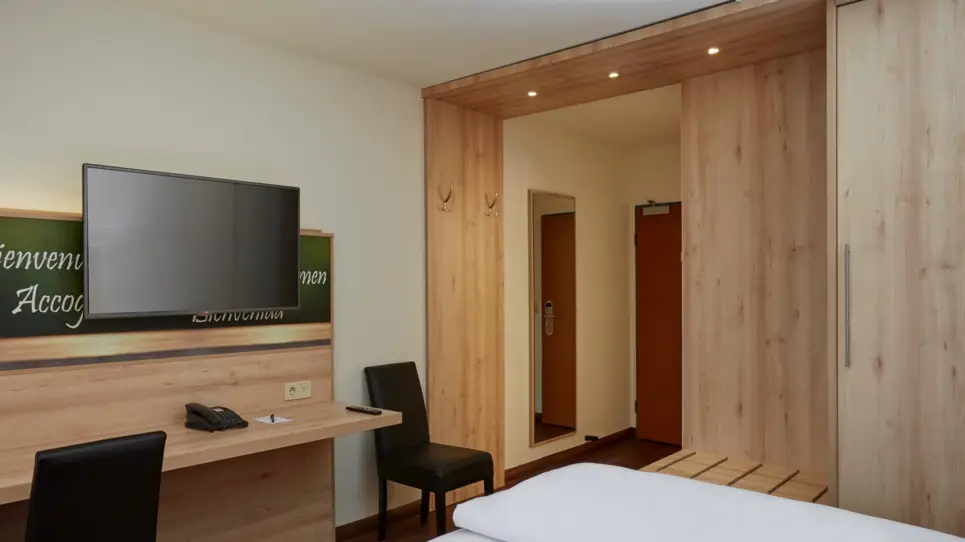Komfort Einzelzimmer im H+ Hotel Stuttgart Herrenberg - Offizielle Webseite