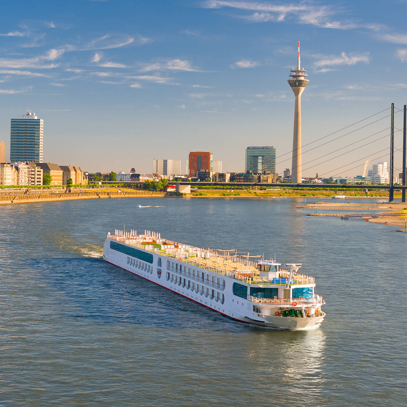 Explorar la metrópoli del Rin - H2 Hotel Düsseldorf Seestern