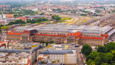 Leipziger Hauptbahnhof und Skyline